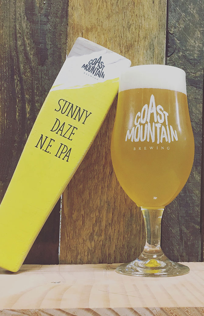 Coast Mountain Sunny Daze NE IPA